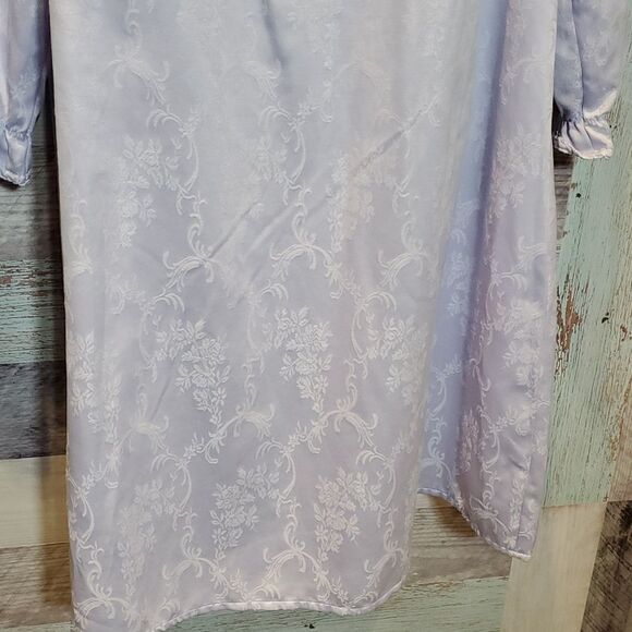Adonna Sz M Lavender Embossed Floral Comfy Soft Long Sleeve Gown Pajamas 624 - Picture 6 of 9